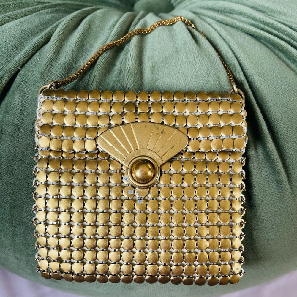 Vintage 1920’s Art Deco Metal Mesh compact Purse possibly Whiting & Davis 🤩✨